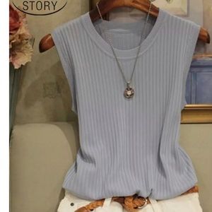 Wide shoulder tank top